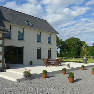 https://maison-de-lucine.inbrittany.com